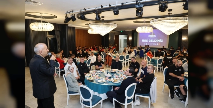 Dursun Ali Arslan Turnuvası'nda takımlar yemekte bir araya geldi