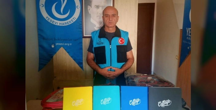 Edirne Yesevi Hareketi, öğrencilere kırtasiye desteği sağladı
