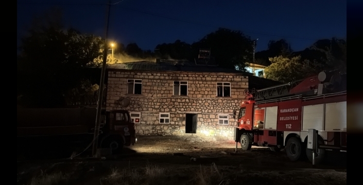Elazığ'da ev yangını: Çift hayatını kaybetti