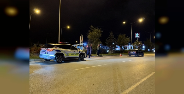 Erzurum'da otomobilin çarptığı genç kız ağır yaralandı
