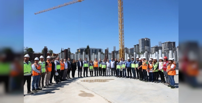Gaziantep'te büyük kongre merkezi inşaatı sürüyor