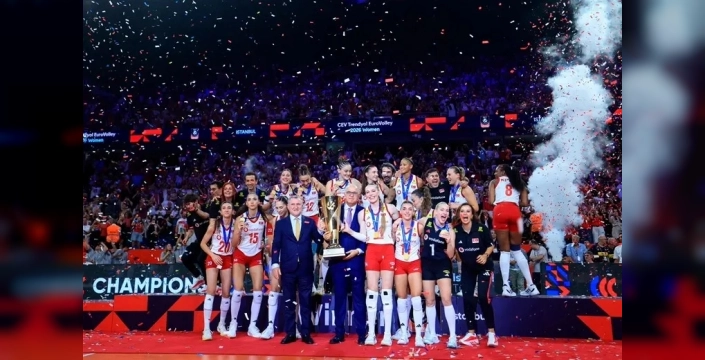 Gençlik ve Spor Bakanı, Avrupa şampiyonu voleybolcuları tebrik etti