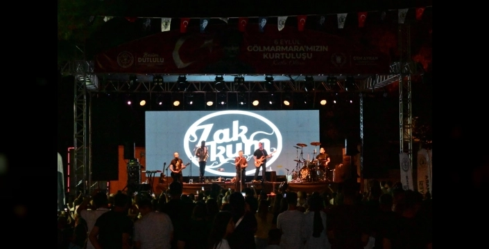 Gölmarmara kurtuluşu Zakkum konseriyle kutlandı