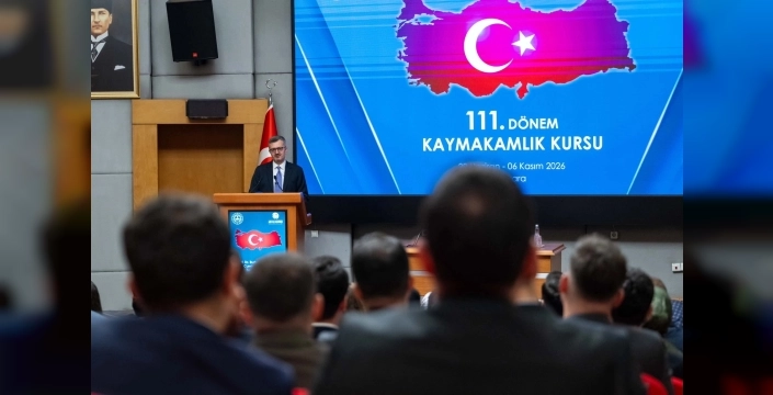 İletişim Başkanı Duran kaymakam adaylarıyla görüştü