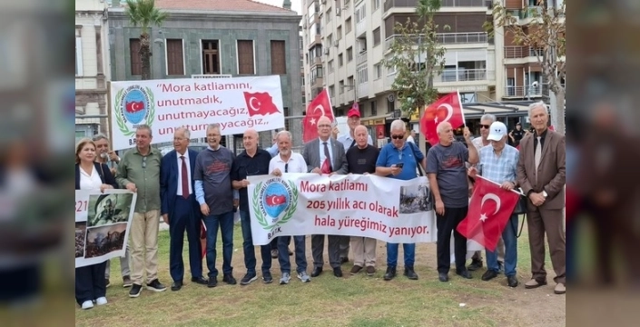 İzmir'de 1821 Mora katliamı anma programı düzenlendi
