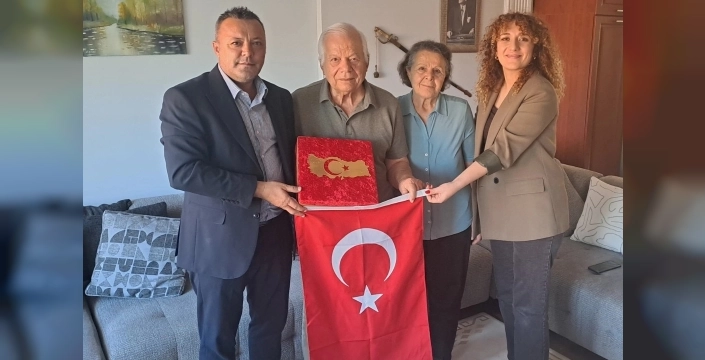 İzmit Belediyesi Gölcük'teki Kıbrıs Gazilerini unutmadı