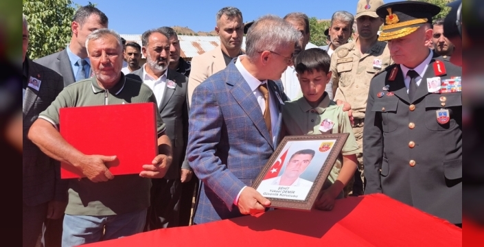 Kalp krizi nedeniyle hayatını kaybeden güvenlik korucusu toprağa verildi
