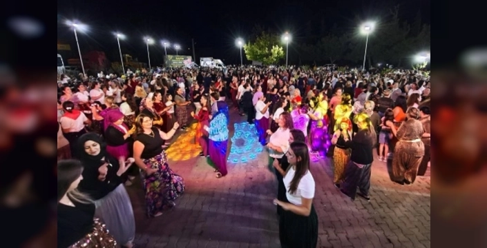 Keşan'da 2 bin kadın şalvar gecesinde buluştu