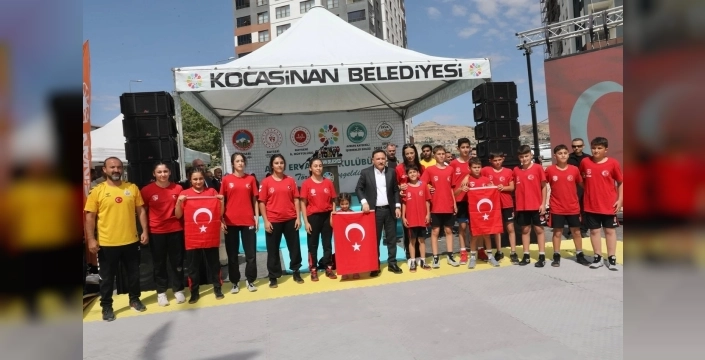 Kocasinan'da 75. Erva Spor Okulu açıldı