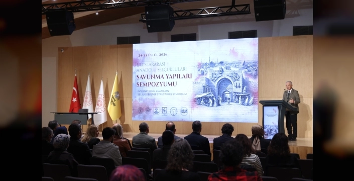 Konya'da uluslararası Selçuklu savunma yapıları sempozyumu başladı