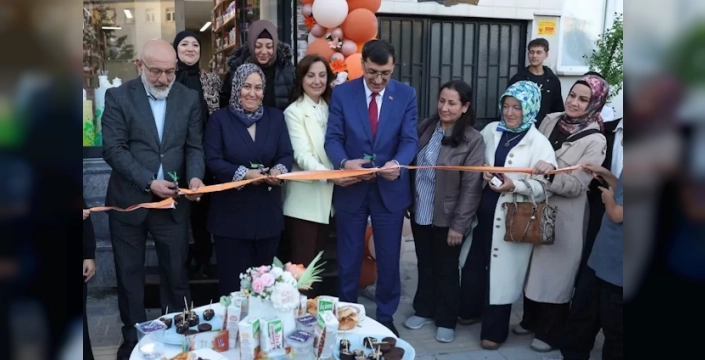 Kütahya'da sanat ve bilim atölyesi açıldı