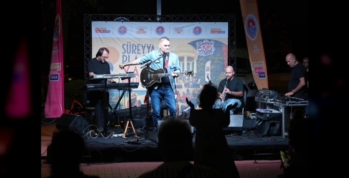 Maltepe'de güz konserleri Süreyya Plajı'nda devam ediyor