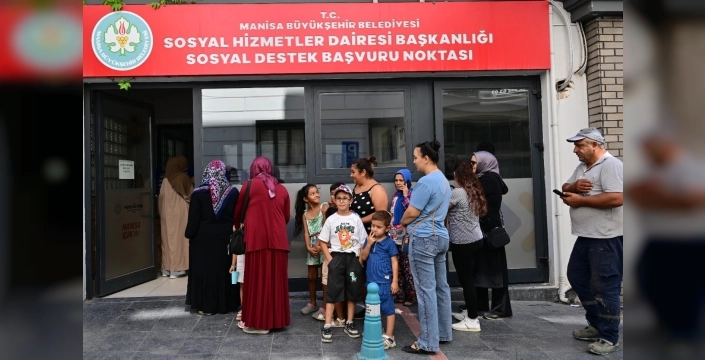 Manisa'da öğrencilere 30 milyon TL kırtasiye desteği