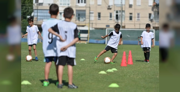 Muratpaşa spor okullarında sonbahar kayıtları devam ediyor