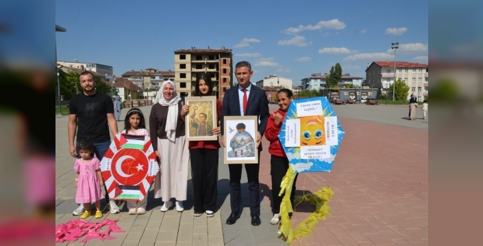 Muş'ta Gazze'deki çocuklar için uçurtma etkinliği düzenlendi