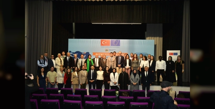 Trabzon'da sivil katılım zirvesi yapıldı