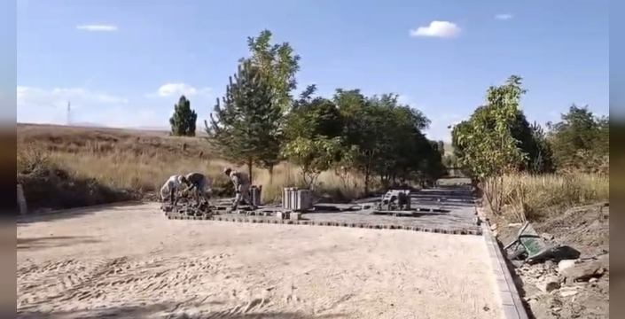 Uzgörür beldesinde altyapı ve üstyapı çalışmaları devam ediyor