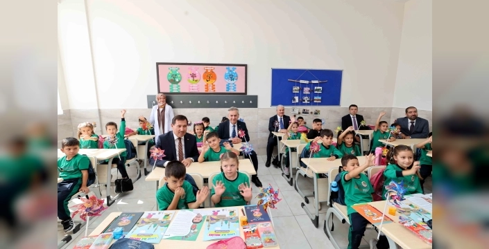 Vali Akın ve Başkan Kılca'dan okullara ziyaret
