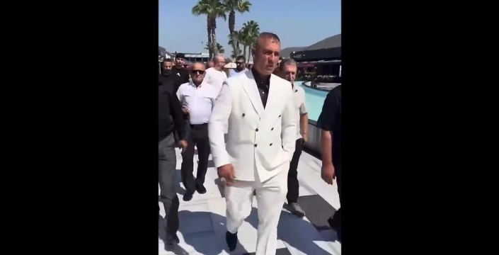 Vanlı iş insanı paylaşımı soruşturmasında tutuklama