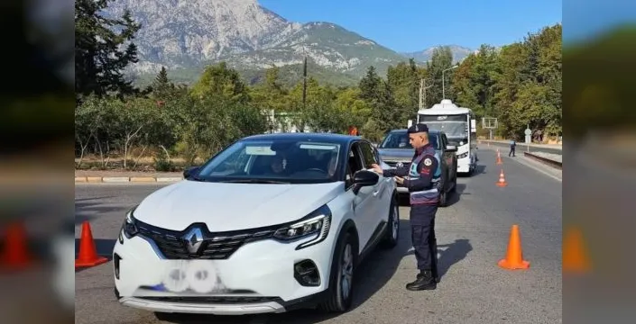 81 ilde gerçekleştirilen operasyonda 912 kişi yakalandı