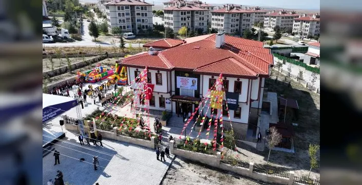 Altınekin Şehir Konağı, açılış töreniyle hizmete girdi