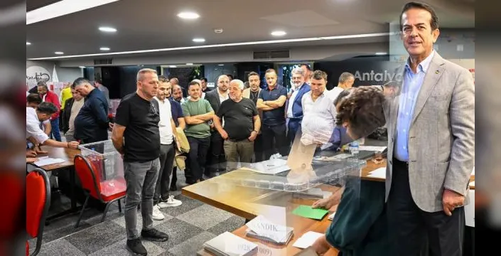 Antalya Ticaret Borsası'nda yeni meclis üyeleri belli oldu