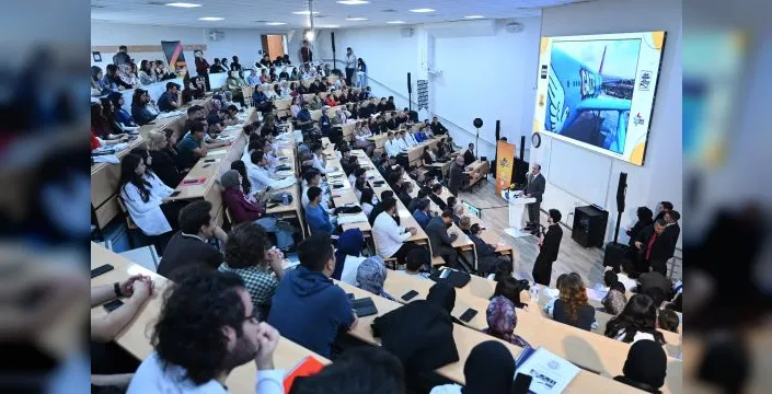 Başkan Altay tıp öğrencileriyle Gazze'yi konuştu