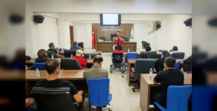 Belediye personeline afetlerde psikososyal destek eğitimi