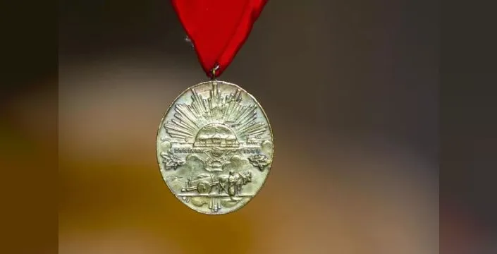 Beş şehit ve gazi mirasçısına İstiklal Madalyası verildi