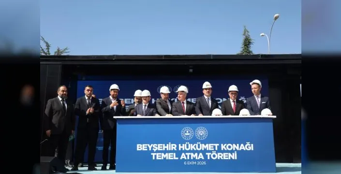 Beyşehir'de hükümet konağının temeli atıldı, kır evleri açıldı
