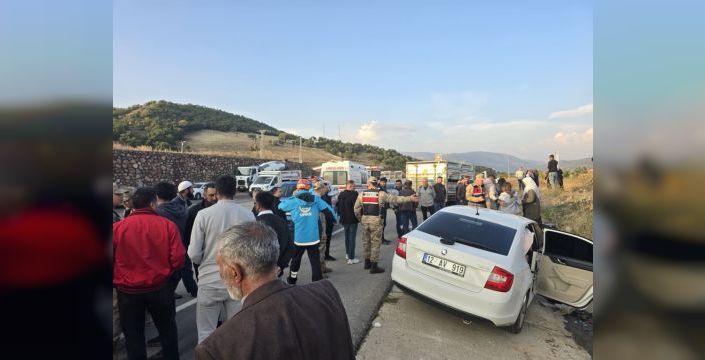 Bingöl'de otomobilin beton menfeze çarpması sonucu 2 kişi hayatını kaybetti