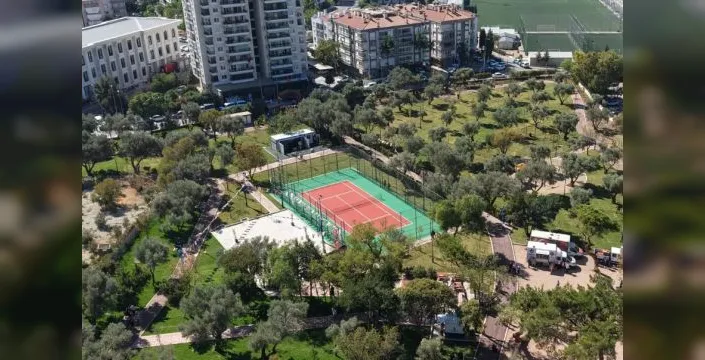 Buca Halk Park'ta yeni spor istasyonu açıldı