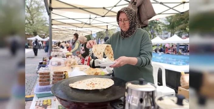 Bursa'da 21. dayanışma pazarı düzenlendi