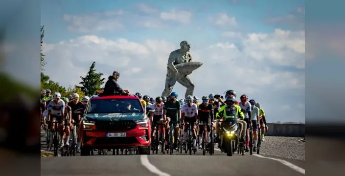 Çanakkale Gran Fondo'da uluslararası yarışçılar ter döktü