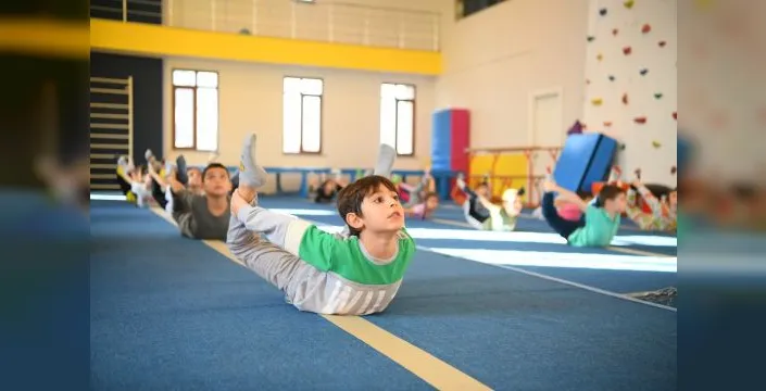 Çayırova'da kış spor okulları kayıtları başladı