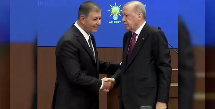 Cemil Tugay, AK Parti'ye katıldı