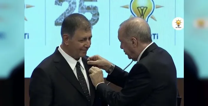 Cemil Tugay AK Parti'ye katıldı