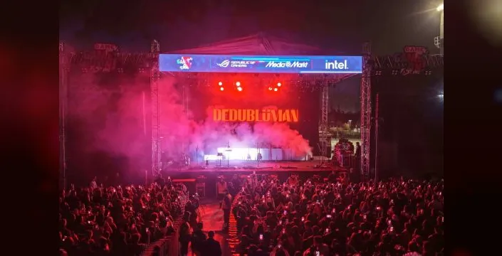 Dedublüman grubu Ankaralı gençlerle buluştu