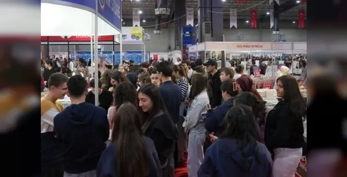 Denizli Kitap Fuarı'na rekor ziyaretçi
