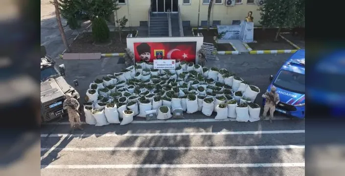 Diyarbakır'da 2 ton esrar yakalandı