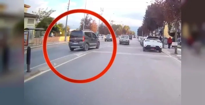 Düzce'de petrol istasyonundan çıkan araç ters yöne girdi