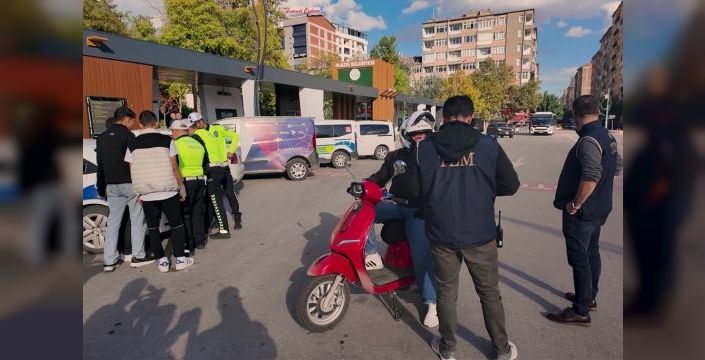Elazığ'da 63 motosikletliye 1,3 milyon lira ceza