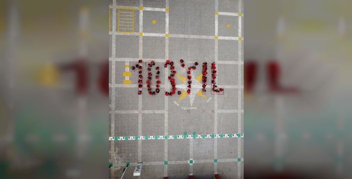 Elazığ'da 70 öğrenci 103. yıl koreografisi yaptı