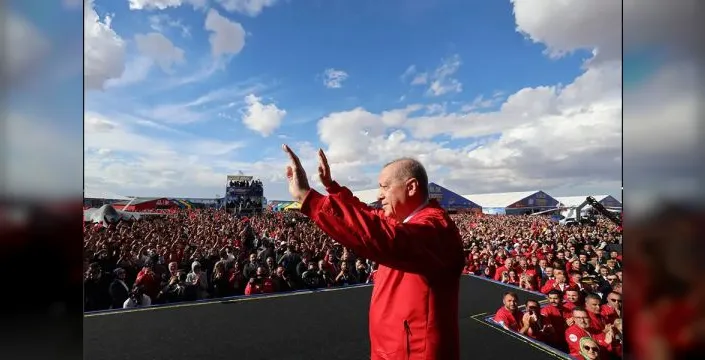 Erdoğan'dan TEKNOFEST'te gençlere övgü