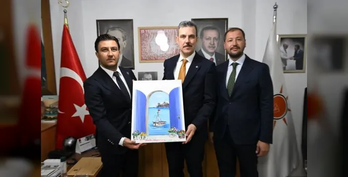 Esgin, Bodrum AK Parti teşkilatına övgüde bulundu