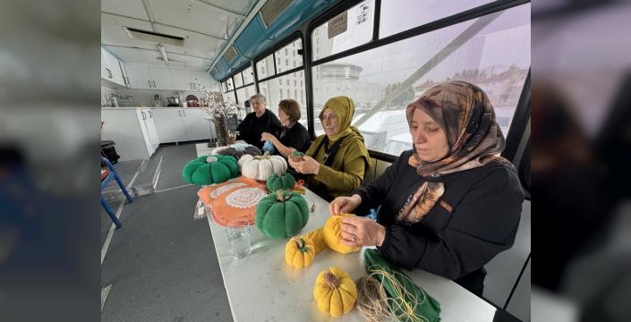 Eski otobüs, atık yağları sabun, meyveleri sirke yapıyor