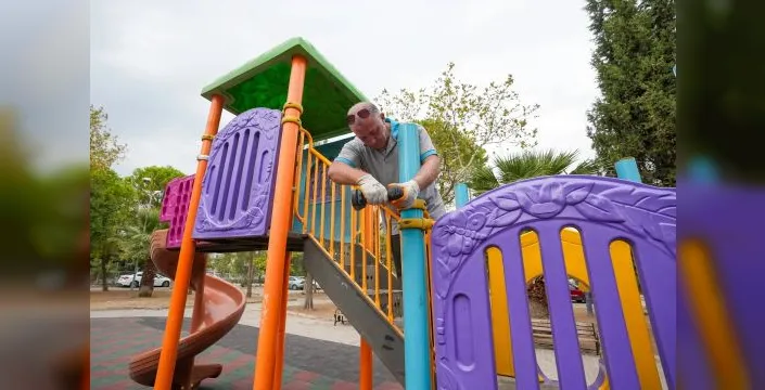Gaziemir'deki park yenileme çalışmaları sona erdi