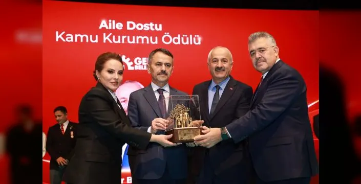 Gebze Belediyesi aile dostu hizmetleriyle ödül aldı