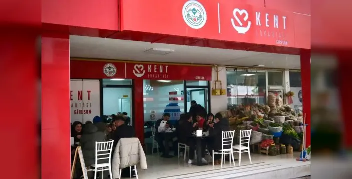 Giresun'da Kent Lokantası'nda üç çeşit yemek 100 TL