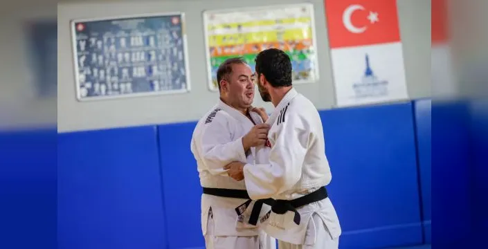 Gökhan Biçer, 2028 Paralimpik Oyunları'na hazırlanıyor
